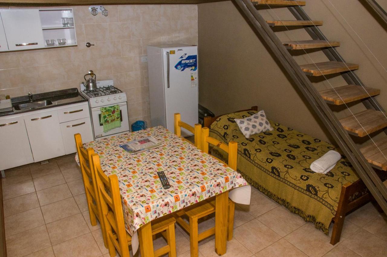 Un Lugar En El Mundo * Mina Clavero